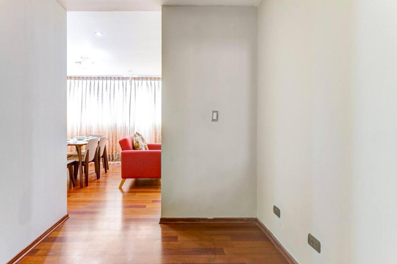 Apartamentos Estela En Alameda Colonial - 5Km Aeropuerto Jorge Chavez Lima Zewnętrze zdjęcie